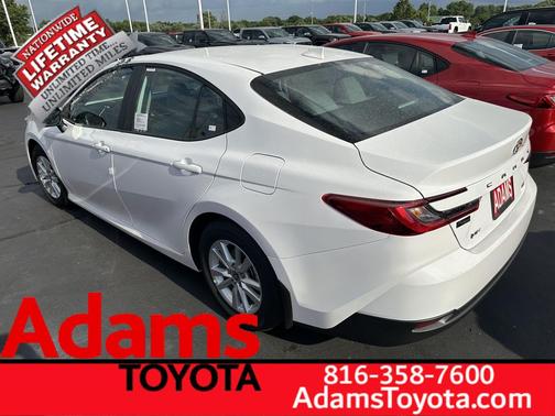 Ice Cap 2026 Toyota Camry LE
