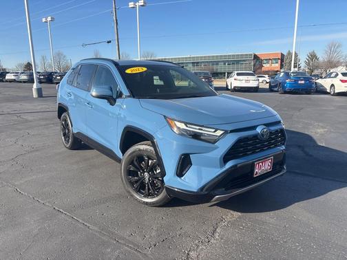 2023 Toyota RAV4 Hybrid SE