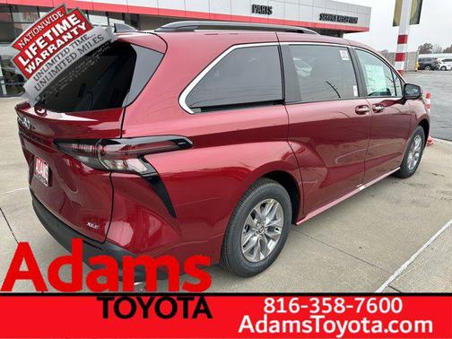 2026 Toyota Sienna XLE