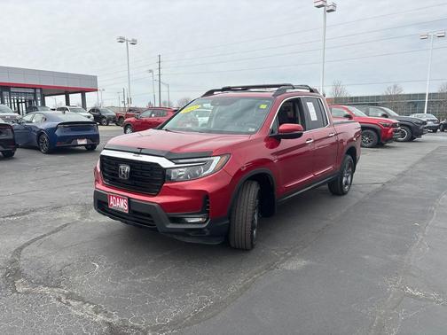 Radiant Red Metallic II 2023 Honda Ridgeline RTL-E