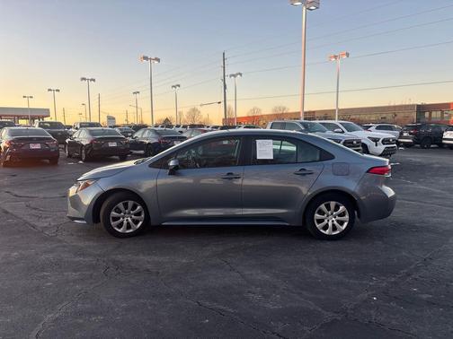 2023 Toyota Corolla LE