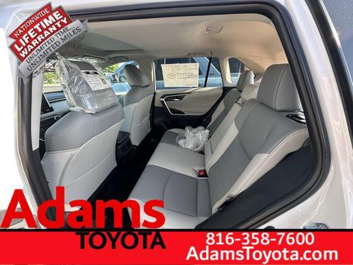 2025 Toyota RAV4 XLE Premium