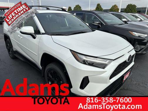 2025 Toyota RAV4 Hybrid SE