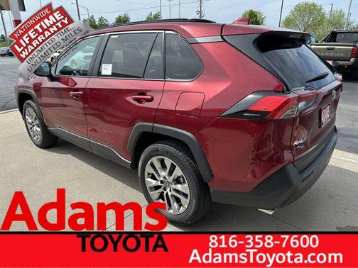 2025 Toyota RAV4 XLE Premium