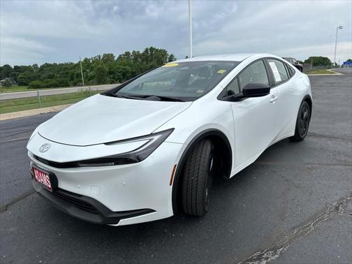 2023 Toyota Prius LE