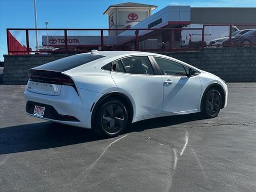 2023 Toyota Prius LE