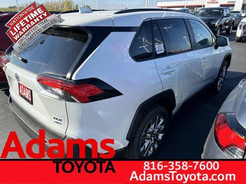 2025 Toyota RAV4 XLE Premium