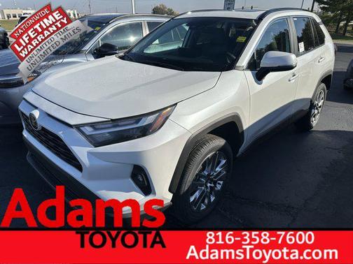 2025 Toyota RAV4 XLE Premium