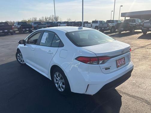WHITE 2023 Toyota Corolla LE