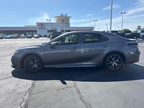 Predawn Gray Mica 2023 Toyota Camry SE