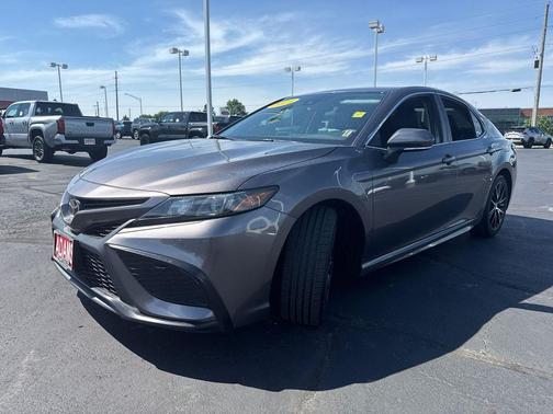 Predawn Gray Mica 2023 Toyota Camry SE