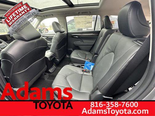 2026 Toyota Highlander Platinum