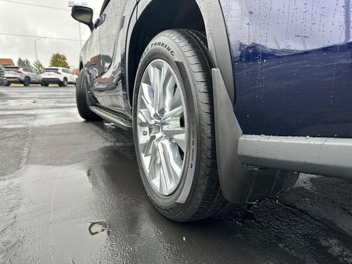 2022 Toyota Highlander Hybrid Limited