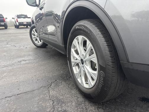 CARBONIZED GRAY METALLIC 2024 Ford Escape Active