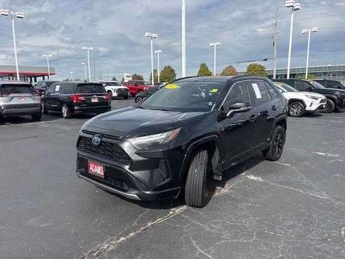 Midnight Black Metallic 2022 Toyota RAV4 Hybrid SE