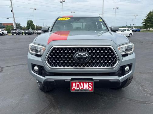 Cement 2018 Toyota Tacoma TRD Off Road