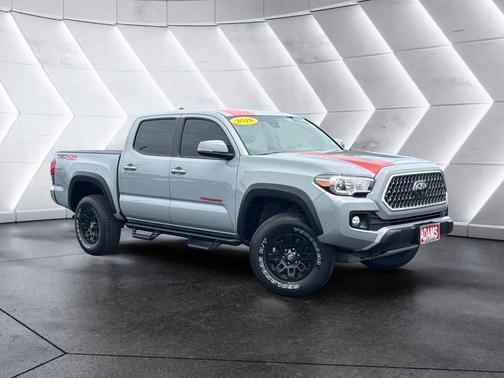 Cement 2018 Toyota Tacoma TRD Off Road