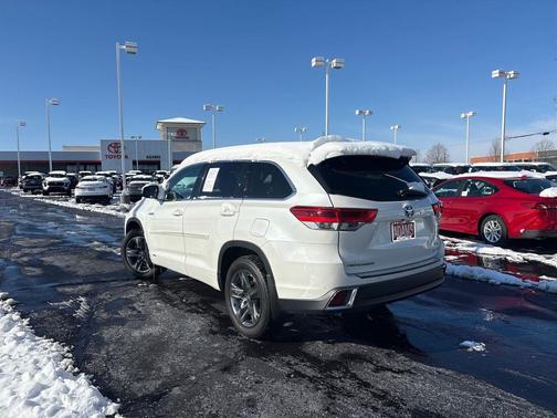 2018 Toyota Highlander Hybrid Platinum