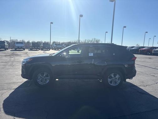 2025 Toyota RAV4 Hybrid XLE