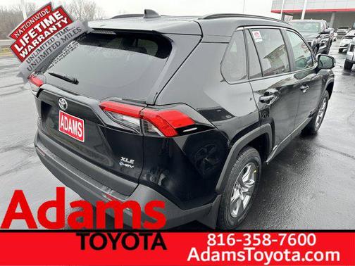 2025 Toyota RAV4 Hybrid XLE