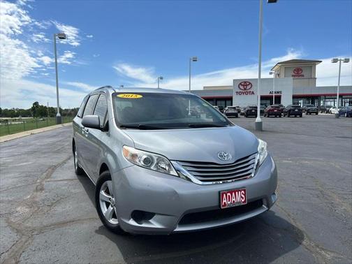 2015 Toyota Sienna LE