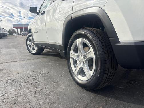 2023 Jeep Compass Sport