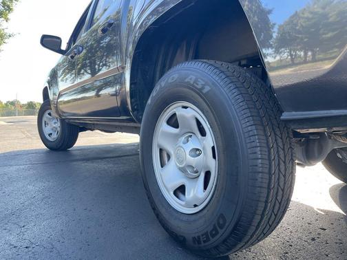 2023 Toyota Tacoma SR