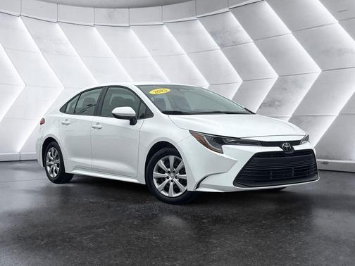 Ice Cap 2025 Toyota Corolla LE