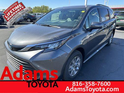 2025 Toyota Sienna XLE