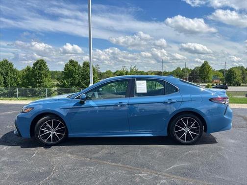 2024 Toyota Camry SE
