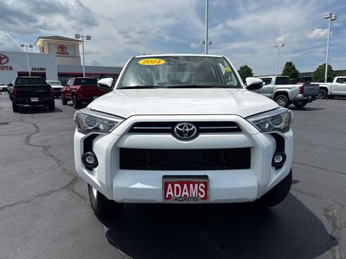Ice Cap 2024 Toyota 4Runner SR5 Premium