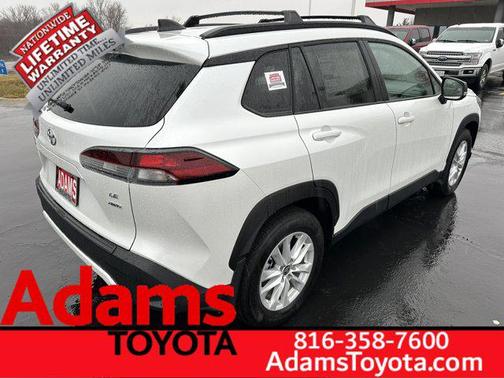 2026 Toyota Corolla Cross LE