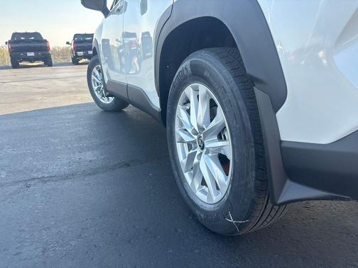 Wind Chill Pearl 2026 Toyota Corolla Cross LE