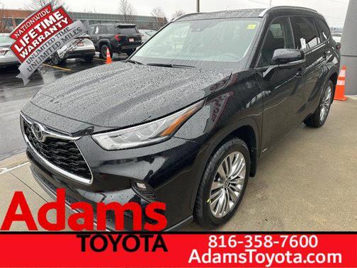 2026 Toyota Highlander Hybrid Platinum