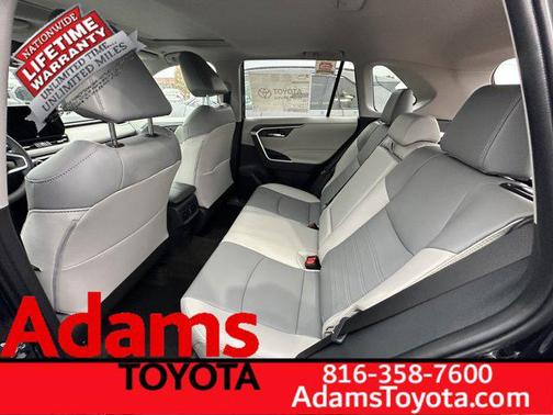 2025 Toyota RAV4 XLE Premium