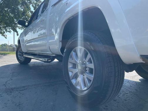 2019 Toyota Tacoma SR5