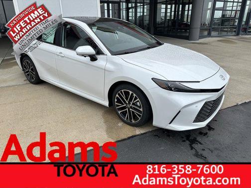 Wind Chill Pearl 2026 Toyota Camry XLE