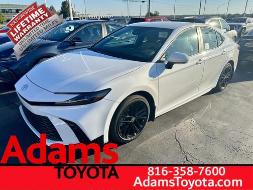 Ice Cap 2026 Toyota Camry SE