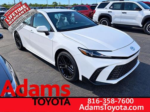 Ice Cap 2026 Toyota Camry SE