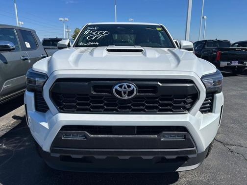 2024 Toyota Tacoma TRD Sport