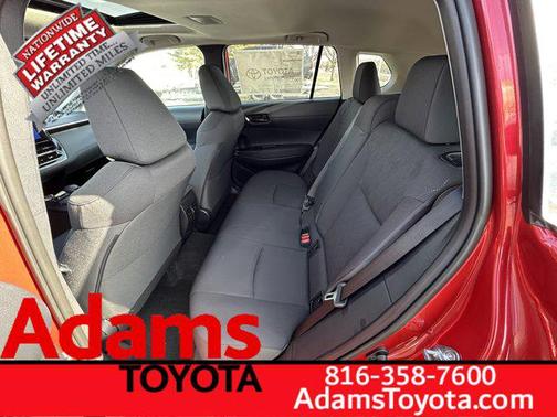 2026 Toyota Corolla Cross LE