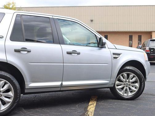 2012 Land Rover LR2 AWD 4dr HSE