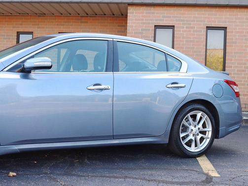 2011 Nissan Maxima SV