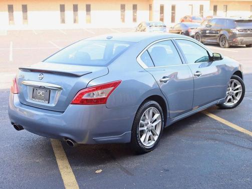 2011 Nissan Maxima SV