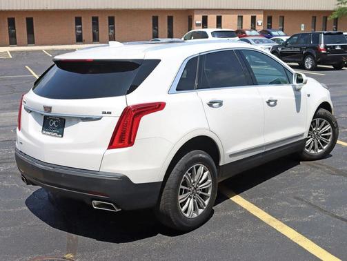 2017 Cadillac XT5 Luxury