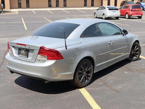 2011 Volvo C70 2dr Hardtop Convertible Automatic