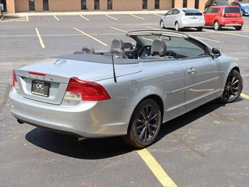 2011 Volvo C70 2dr Hardtop Convertible Automatic