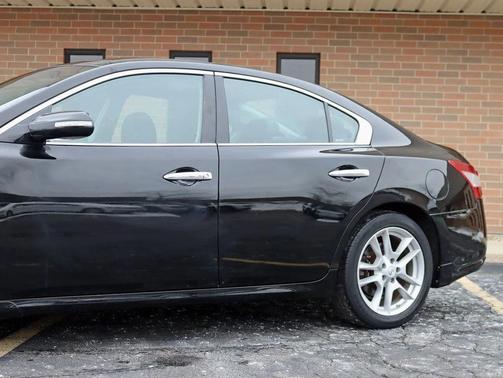 2011 Nissan Maxima SV