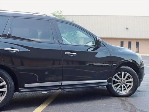 2013 Nissan Pathfinder SL