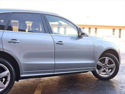 2011 Audi Q5 Premium Plus